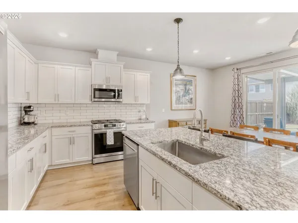 $549,900 | 1658 36th Place, Forest Grove, OR 97116