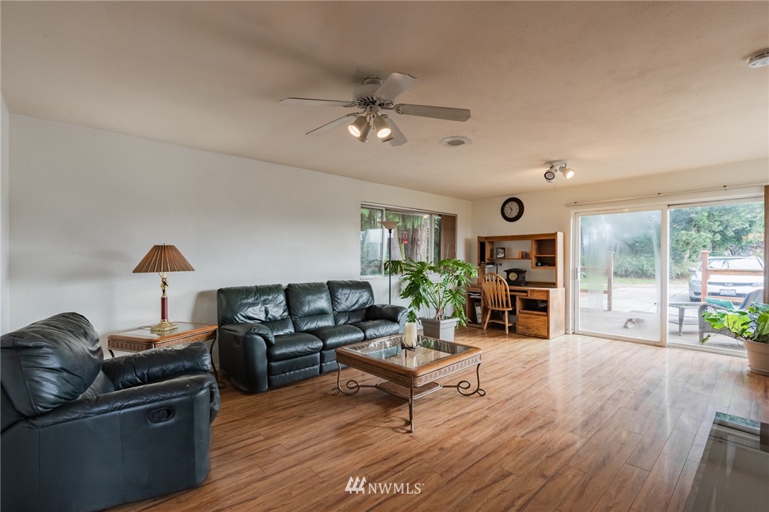 540 West Pole Road Lynden, WA 98264 - Photo 8 of 37