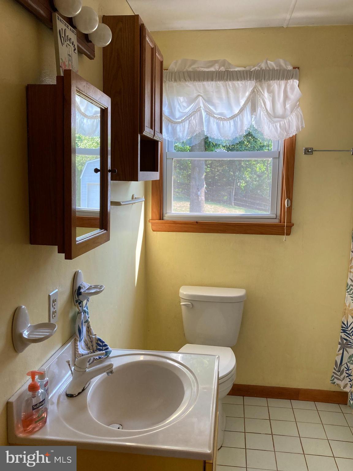 221 Kindig Road Littlestown, PA 17340 - Photo 16 of 25 main bath