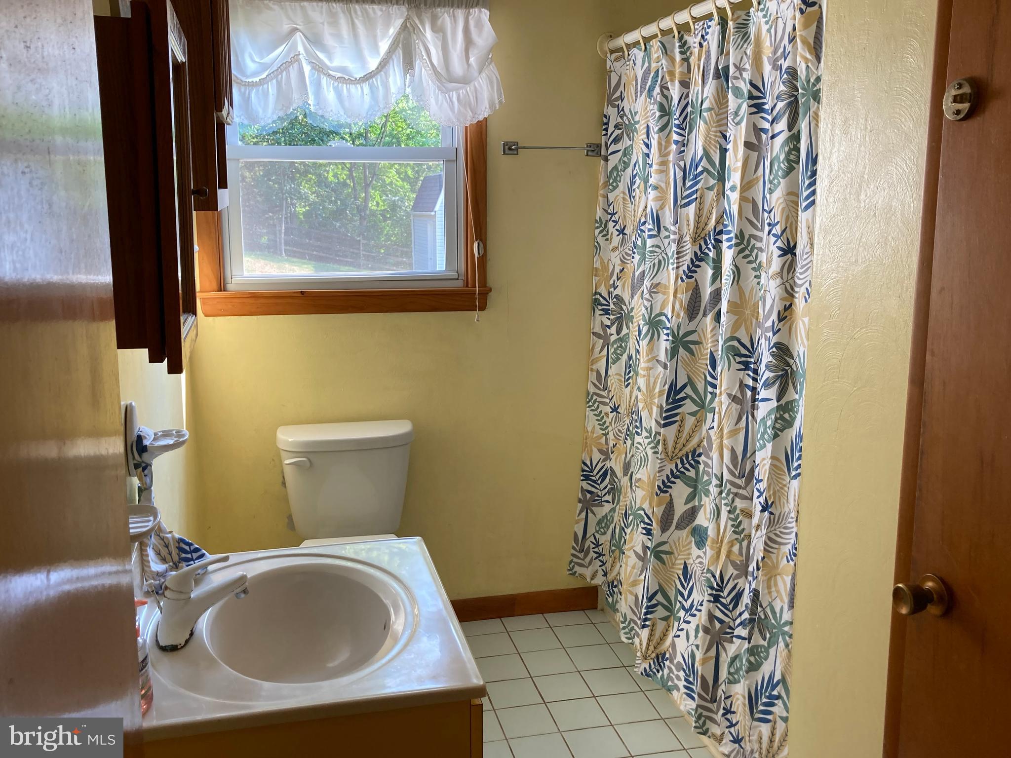 221 Kindig Road Littlestown, PA 17340 - Photo 17 of 25 main bath
