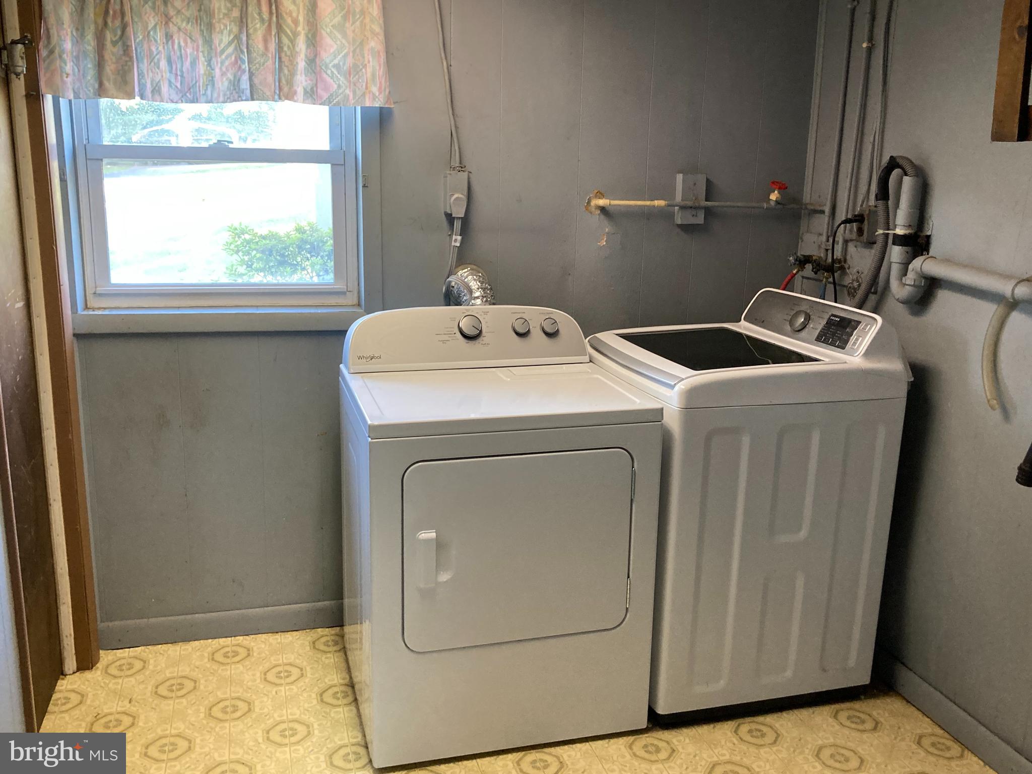 221 Kindig Road Littlestown, PA 17340 - Photo 23 of 25 laundry room