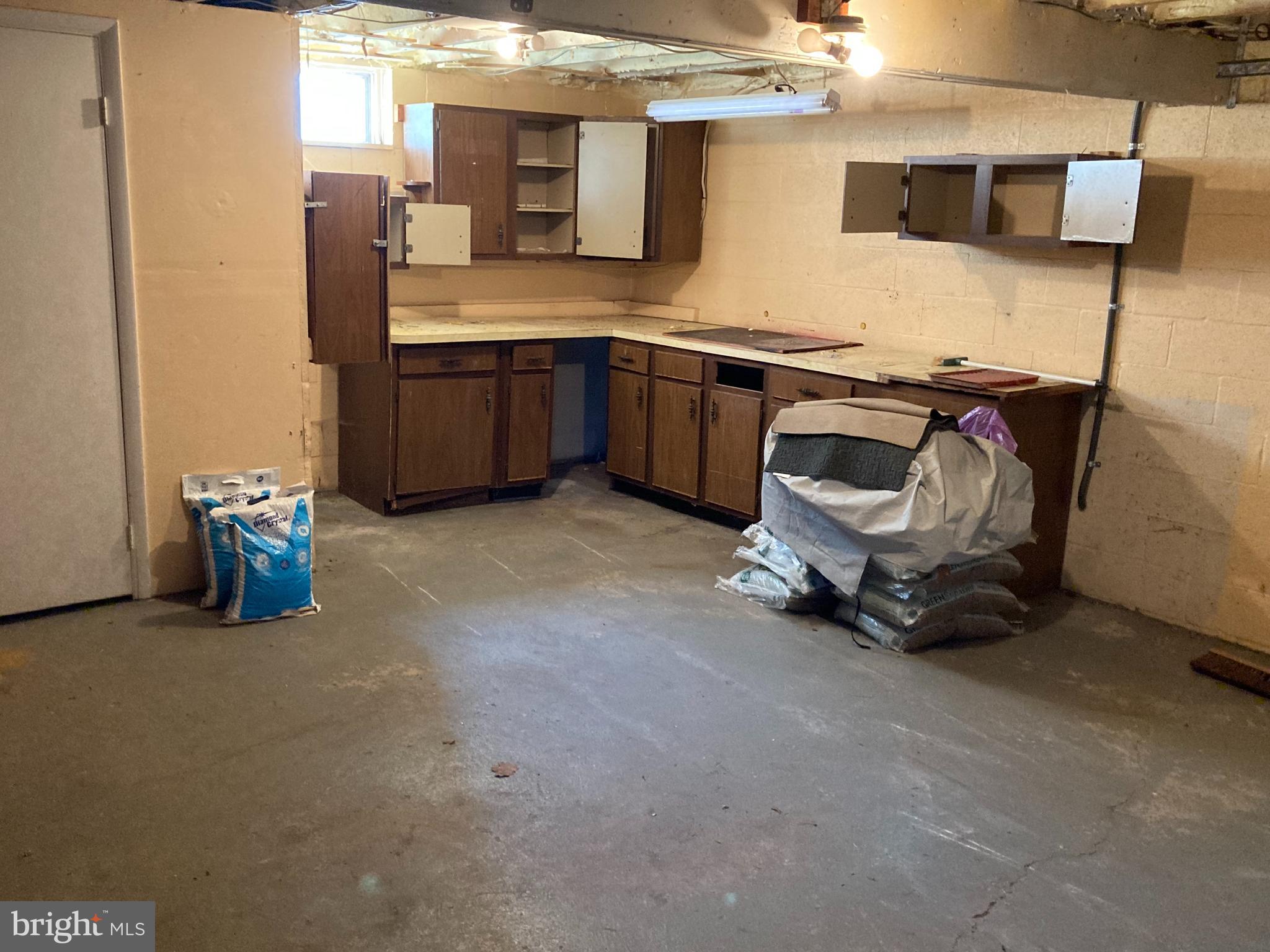 221 Kindig Road Littlestown, PA 17340 - Photo 25 of 25 garage