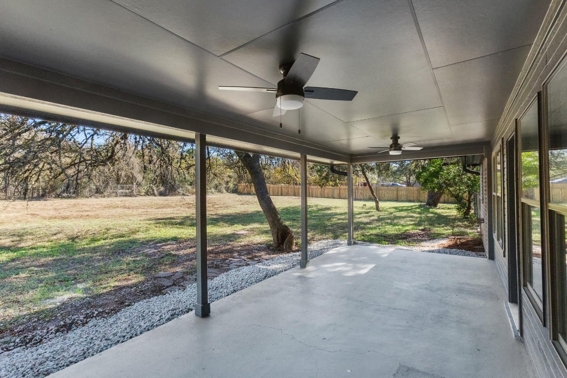 520 Hunter Ridge Road San Marcos, TX 78666 - Photo 19 of 27 a view of a garden