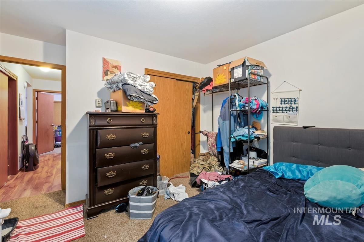 33 South Mike Street Boise, ID 83705 - Photo 15 of 50 View of carpeted bedroom