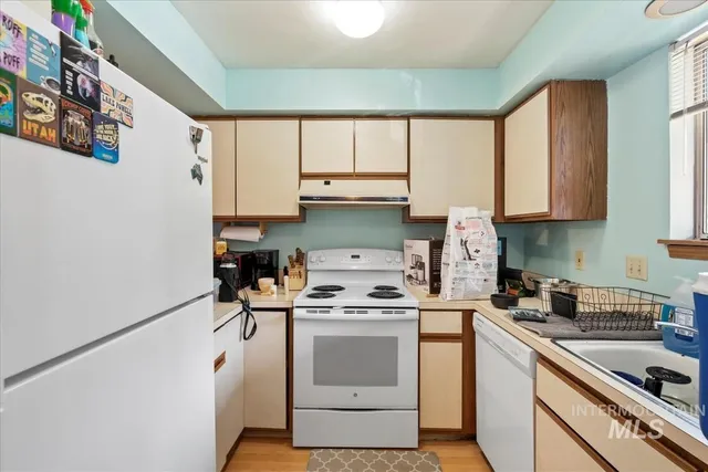 $1,025,000 | 33 South Mike Street, Boise, ID 83705