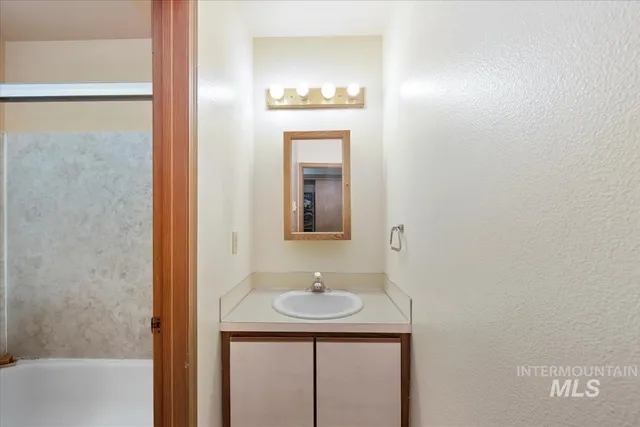 $1,025,000 | 33 South Mike Street, Boise, ID 83705