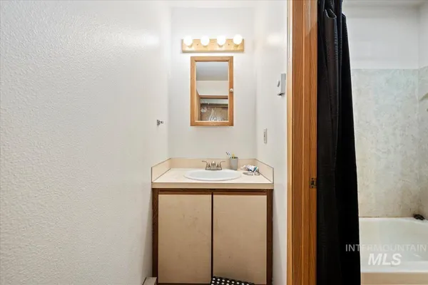 $1,025,000 | 33 South Mike Street, Boise, ID 83705