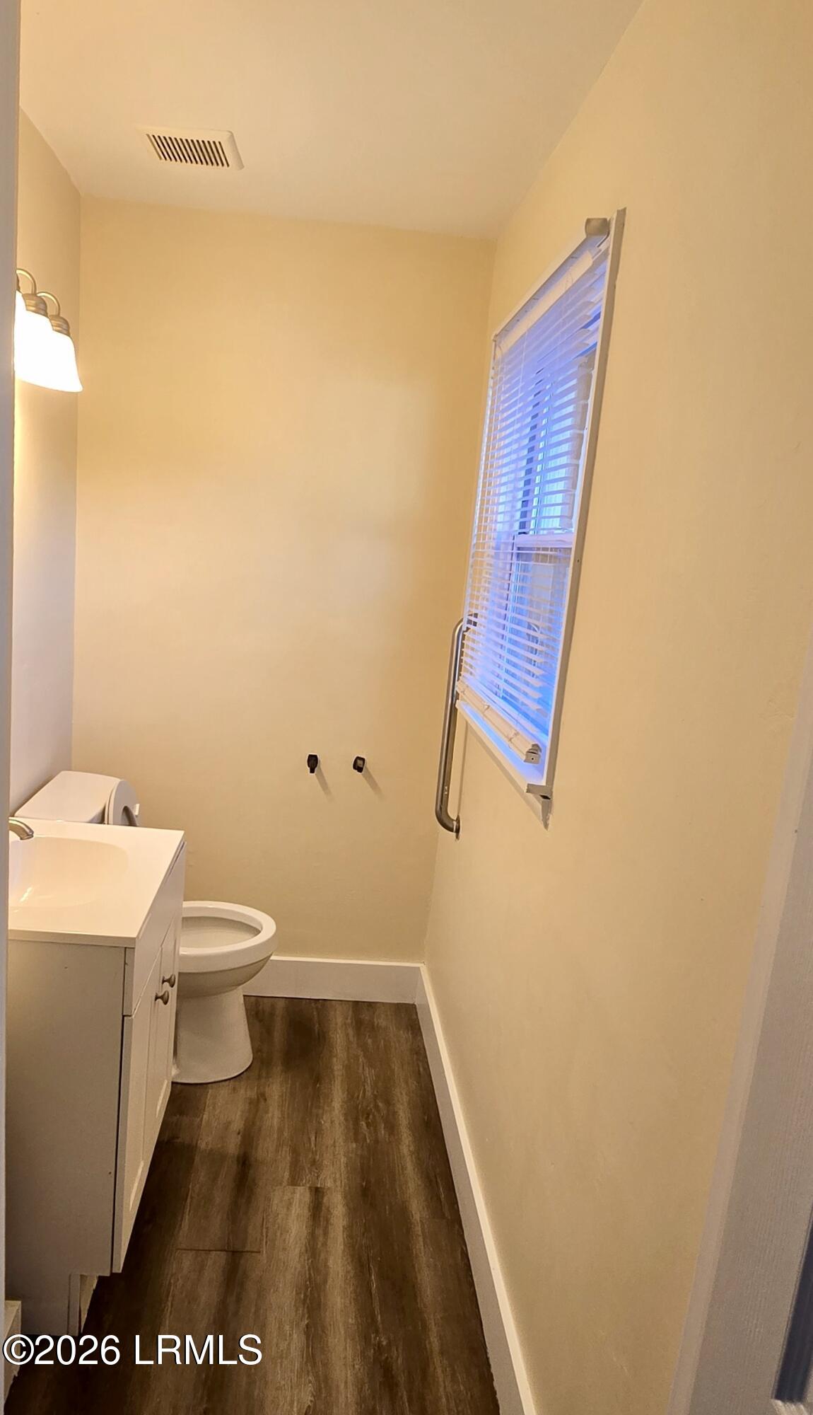 22 Pine Grove Road Beaufort, SC 29906 - Photo 10 of 10 1/2 Bath