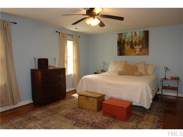 5205 Edgewood Road Raleigh, NC 27609 - Photo 12 of 24