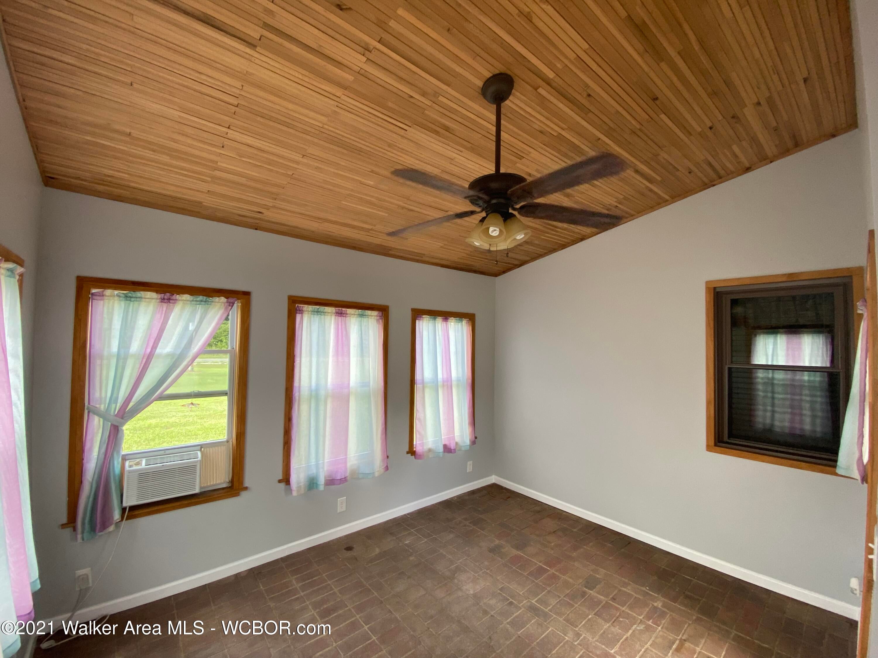 1238 Fall City Road Jasper, AL 35503 - Photo 8 of 20 Gallery Image 8