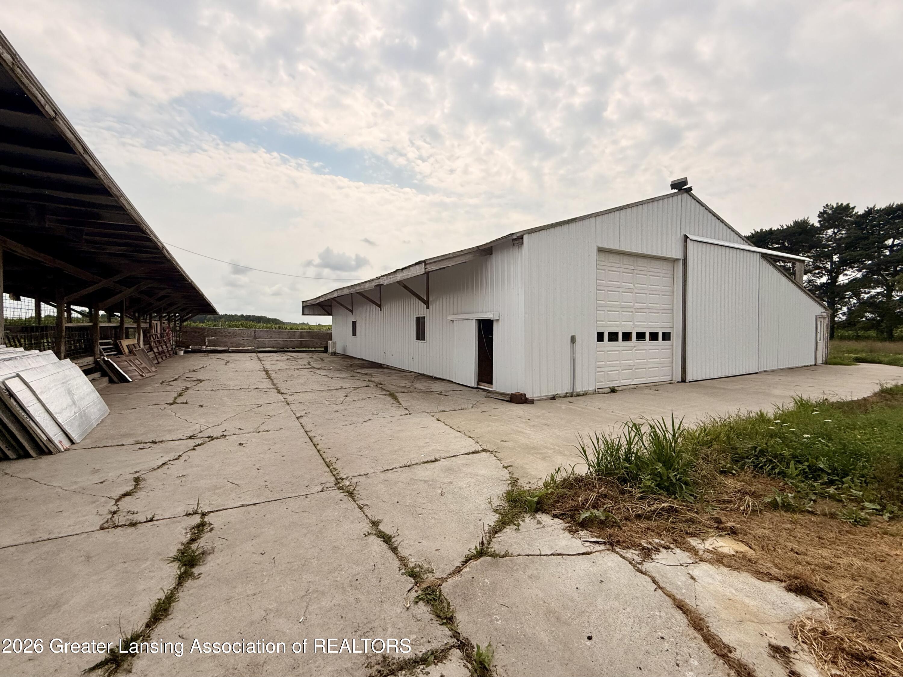 2331 West Cleveland Road Perrinton, MI 48871 - Photo 39 of 49 IMG_3343