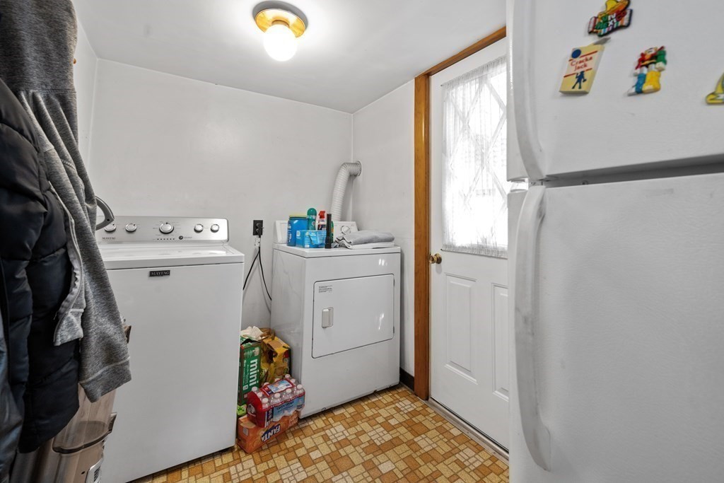 9 Harrington Road Cambridge, MA 02140 - Photo 12 of 15 Gallery Image 12
