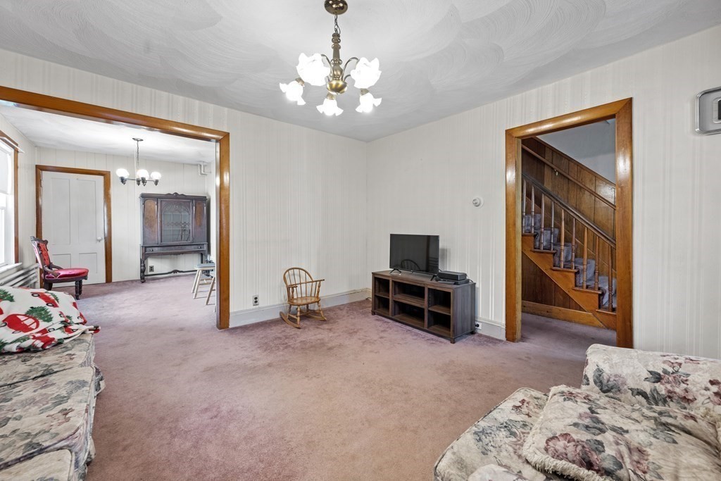 9 Harrington Road Cambridge, MA 02140 - Photo 3 of 15 Gallery Image 3