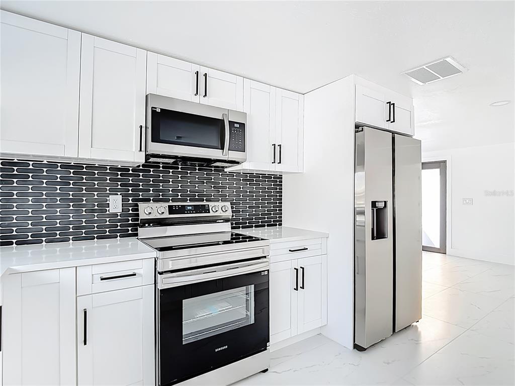 9920 San Mateo Way Port Richey, FL 34668 - Photo 16 of 61