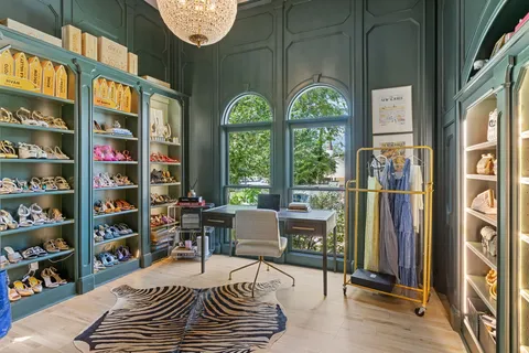 $2,750,000 | 2621 Exposition Boulevard, Austin, TX 78703