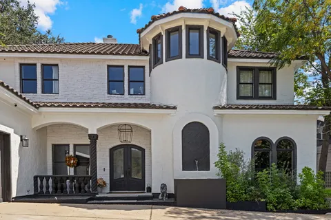 $2,750,000 | 2621 Exposition Boulevard, Austin, TX 78703
