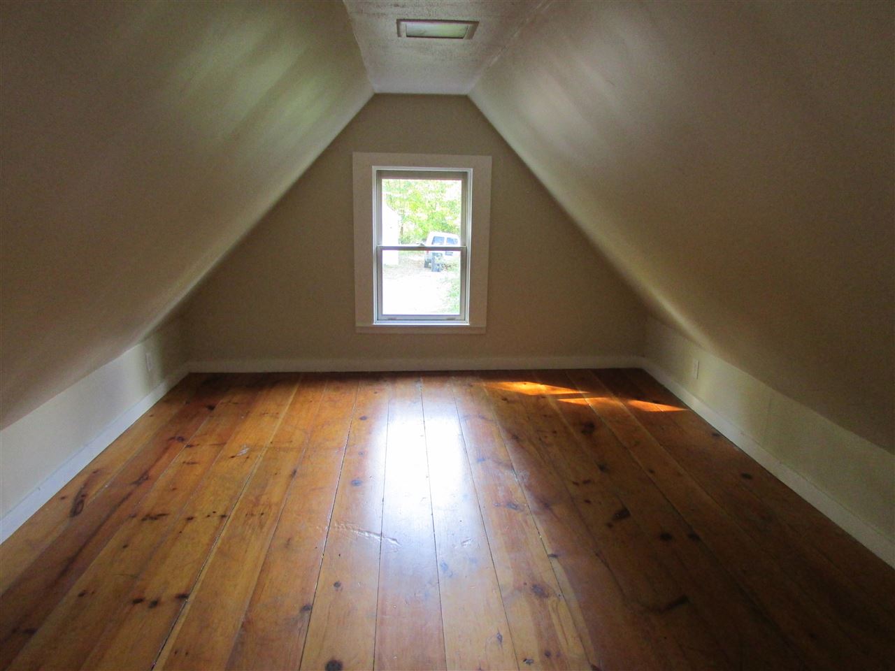 28 Lepage Road Franklin, NH 03235 - Photo 13 of 20
