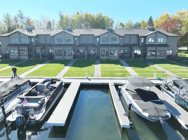 $413,000 | 932 Railroad Avenue West, Walker, MN 56484