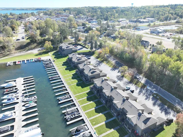 $413,000 | 932 Railroad Avenue West, Walker, MN 56484