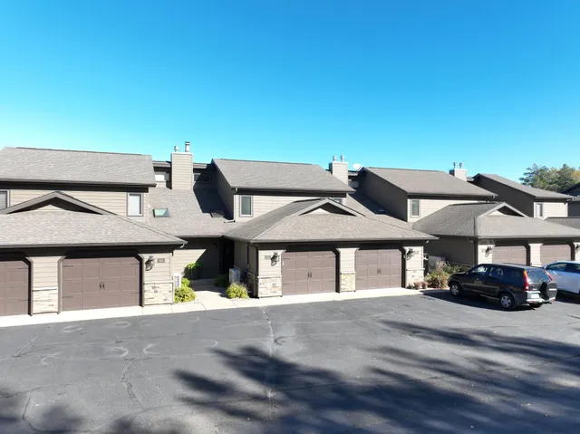 $413,000 | 932 Railroad Avenue West, Walker, MN 56484