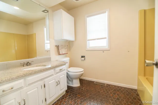 $435,000 | 3203 Elizabeth Street, Marengo, IL 60152