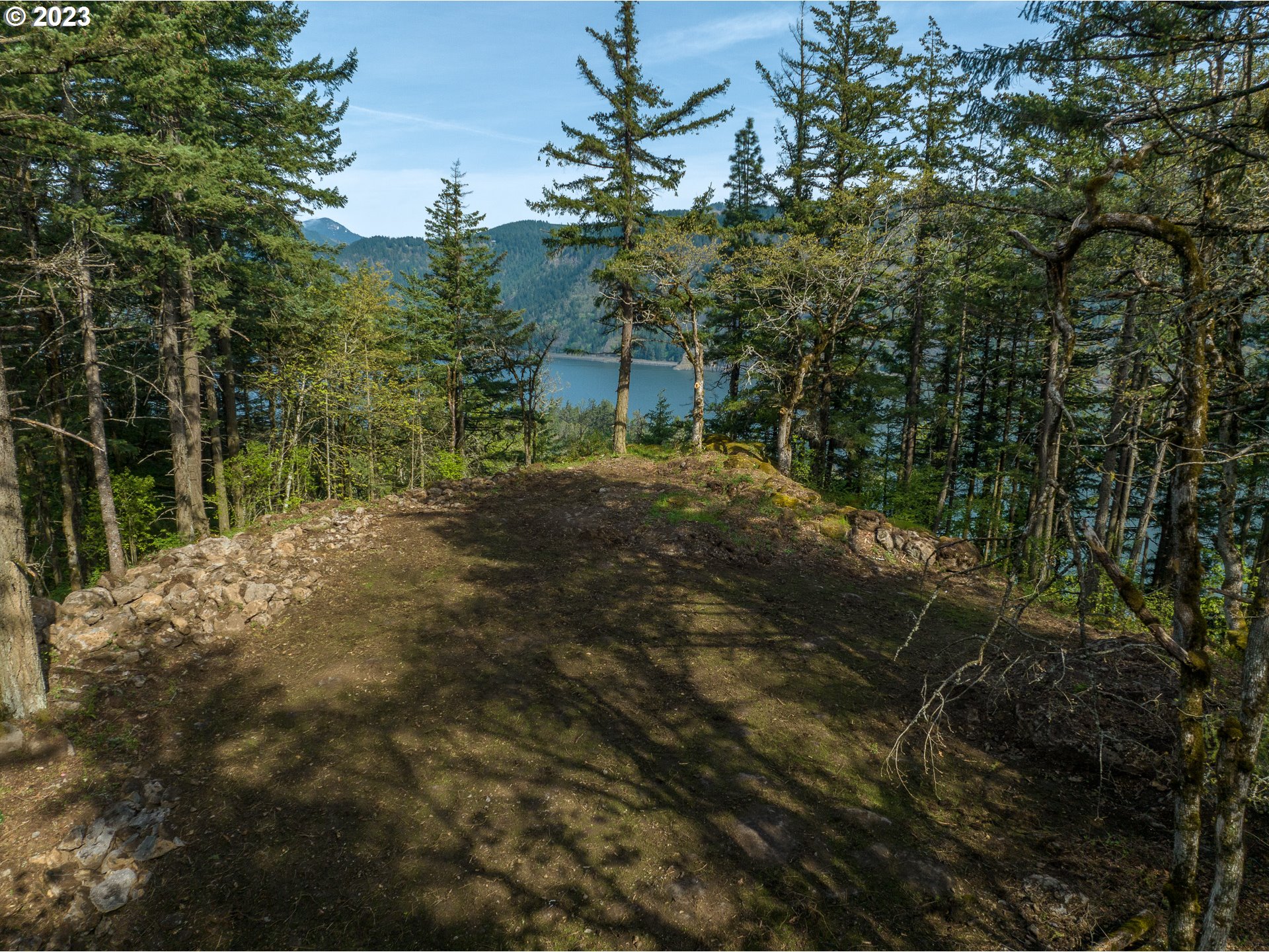 476 Country Club Road Hood River, OR 97031 - Photo 5 of 24