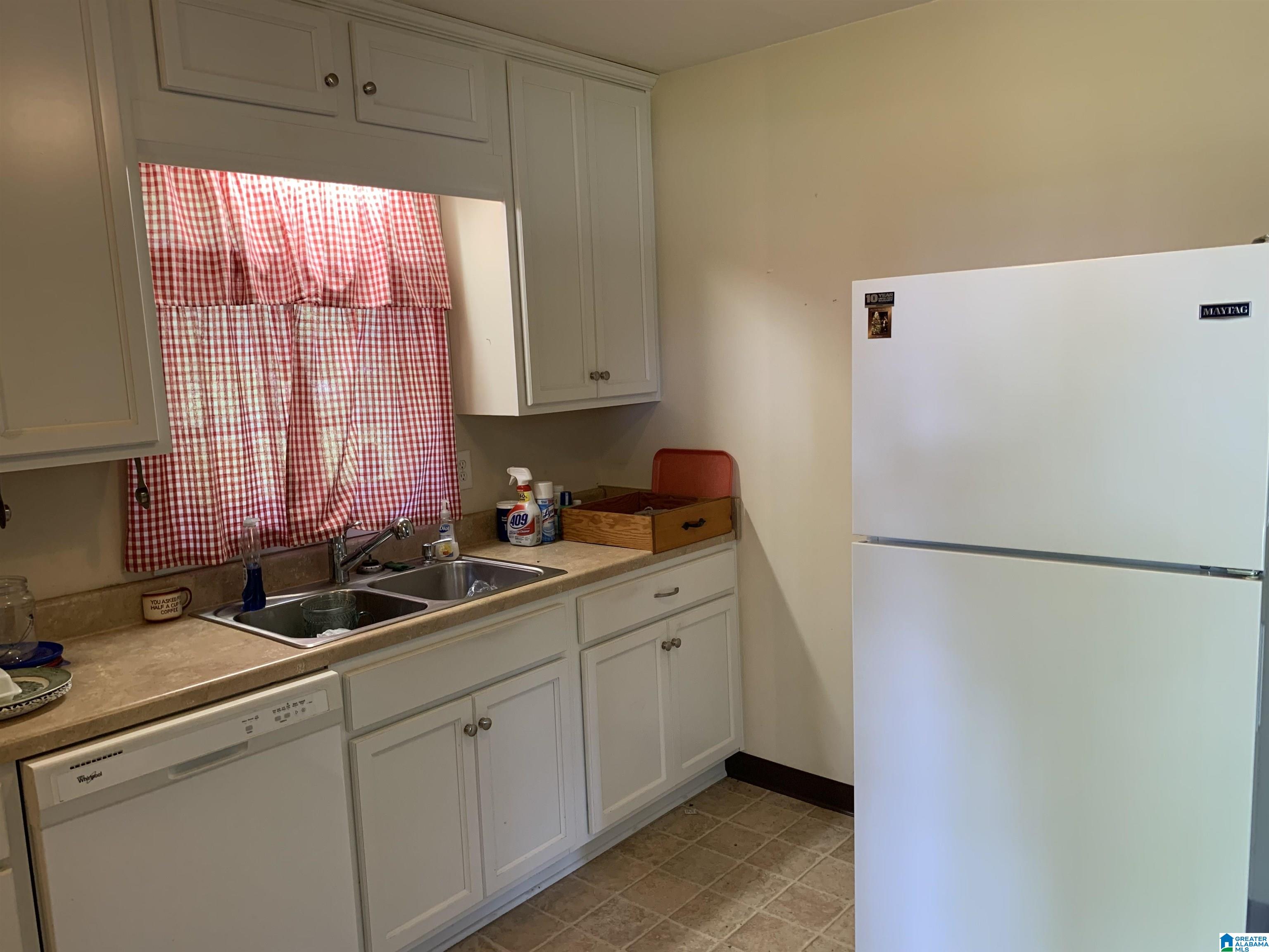 504 Sunhill Road Northwest Birmingham, AL 35215 - Photo 4 of 11