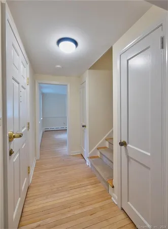$3,100 | 3 Hilltop Road, Farmington, CT 06032