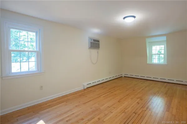 $3,100 | 3 Hilltop Road, Farmington, CT 06032