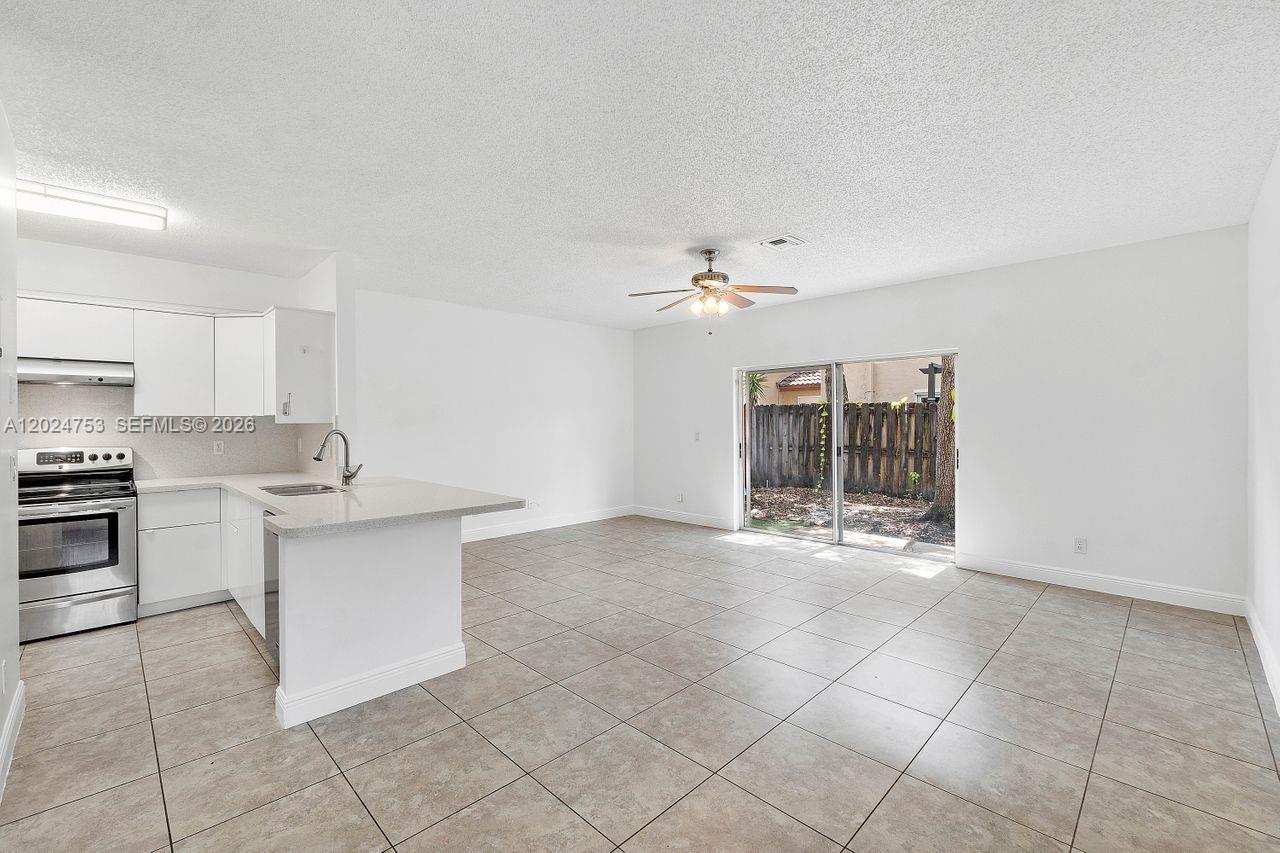 16035 Emerald Cove Road Weston, FL 33331 - Photo 26 of 36