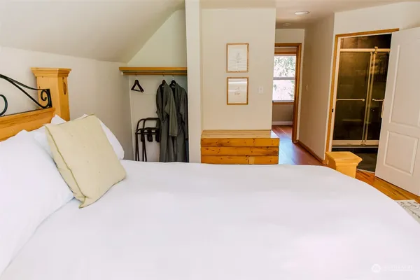 $2,395,000 | 19668 Highway 207, Leavenworth, WA 98826