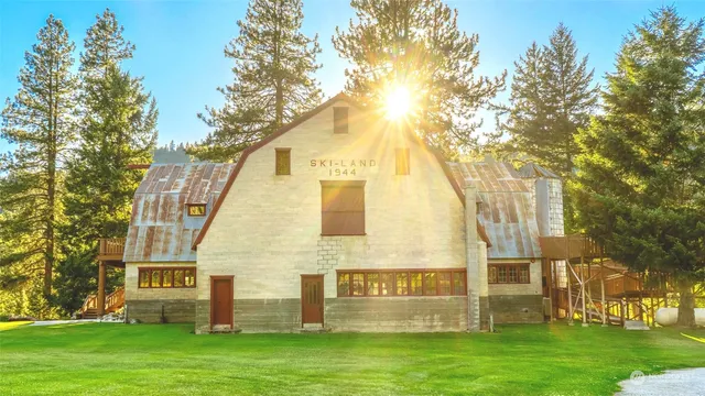 $2,499,000 | Undisclosed Address, Leavenworth, WA 98826