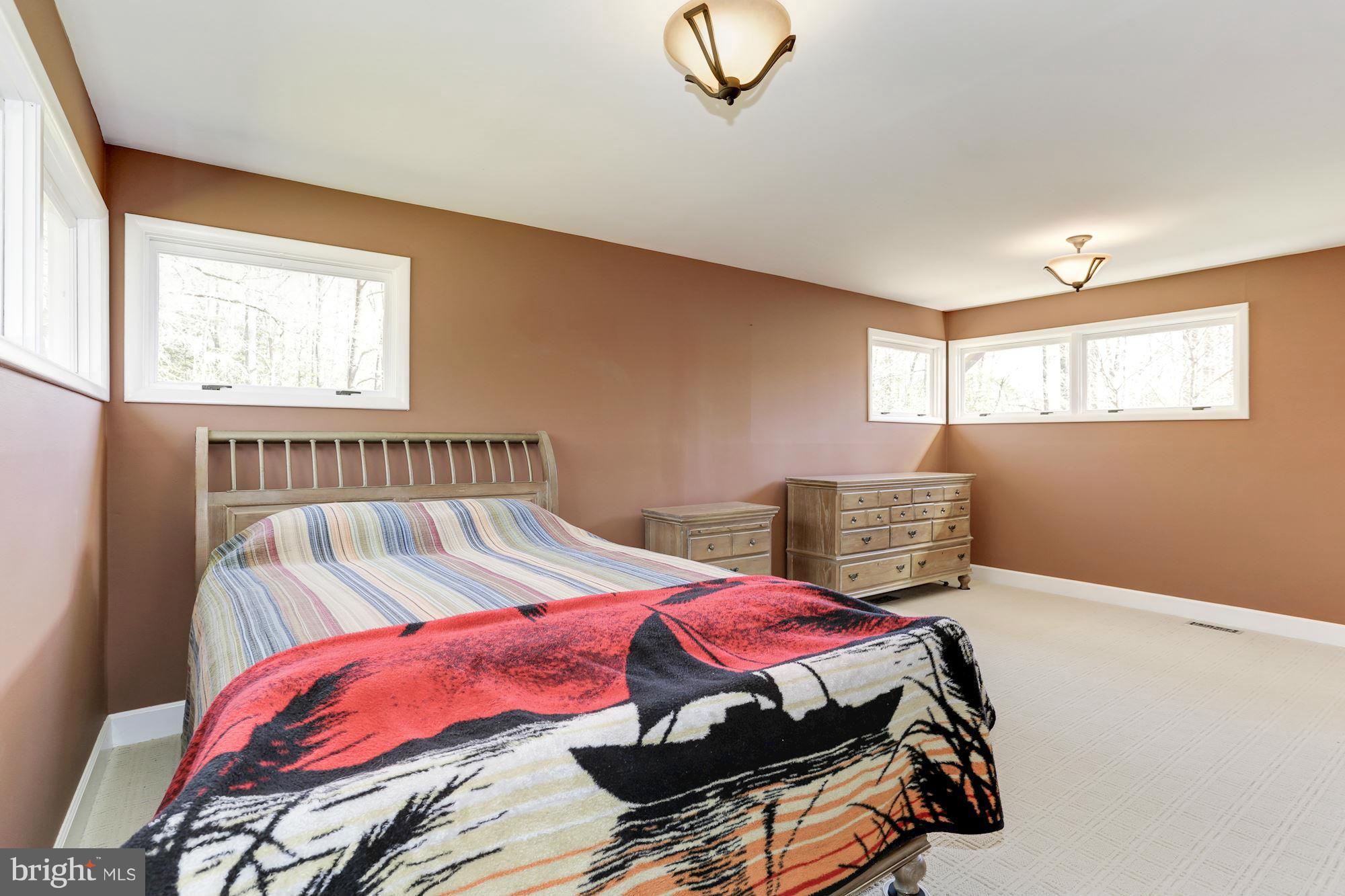 359 Forelands Road Annapolis, MD 21401 - Photo 22 of 30 Bedroom