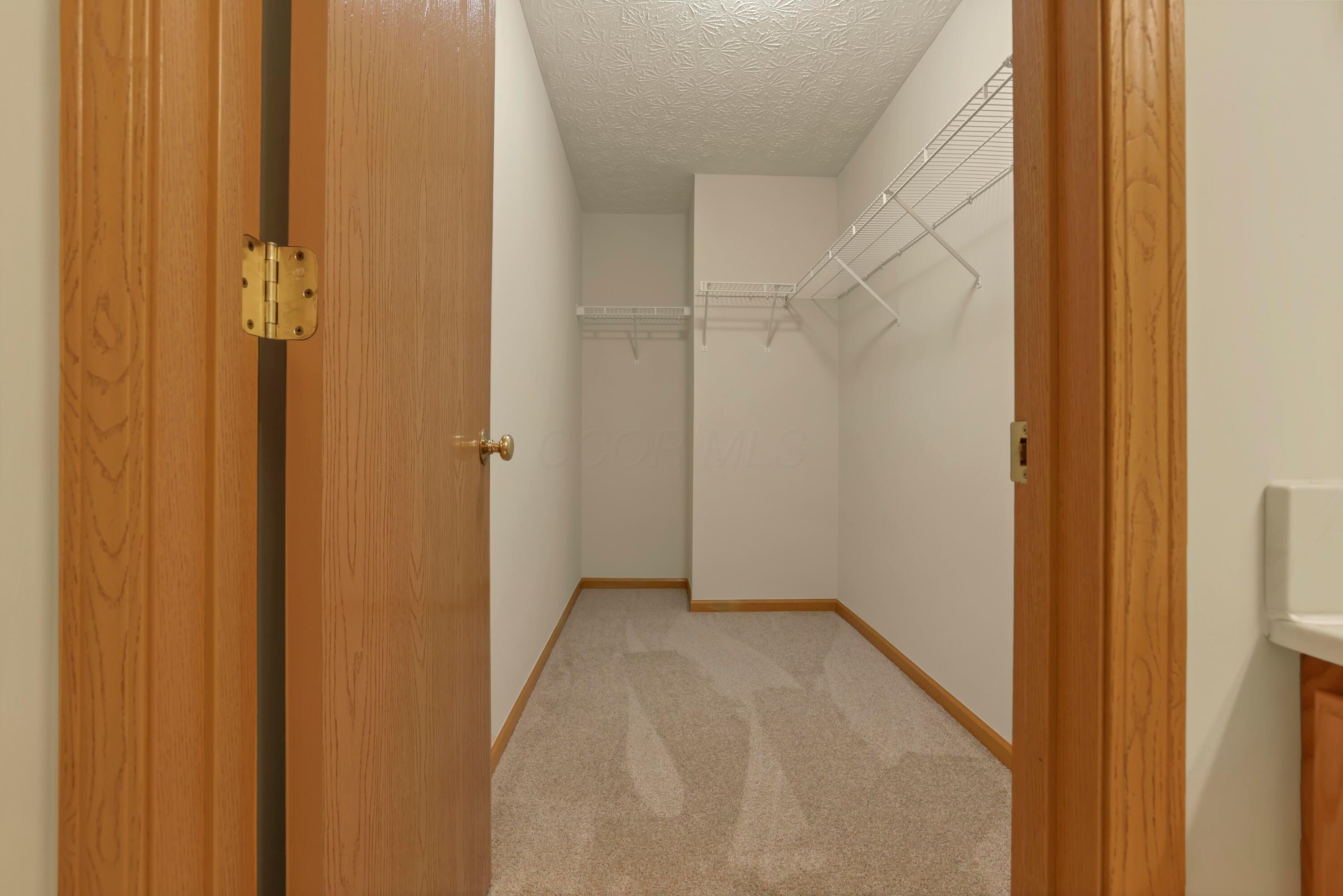 2117 Ripple Road Hilliard, OH 43026 - Photo 11 of 14 43-print-4E7A9282