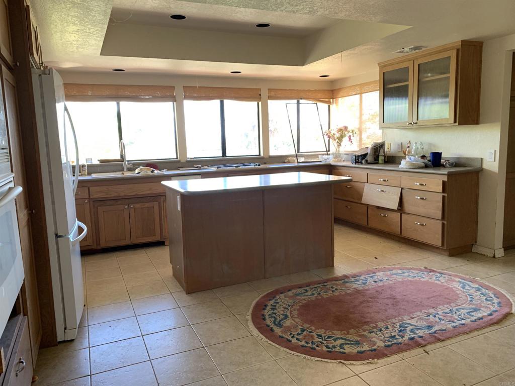 630 Rancho Del Cerro Fallbrook, CA 92028 - Photo 3 of 4