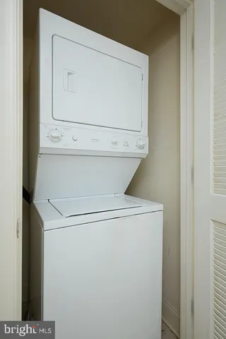 a close up view of washer and dryer