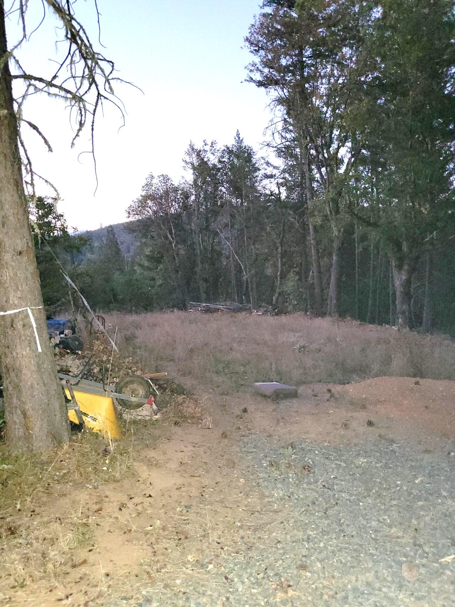 2085 Abegg Road Merlin, OR 97532 - Photo 5 of 16 20221007_191136