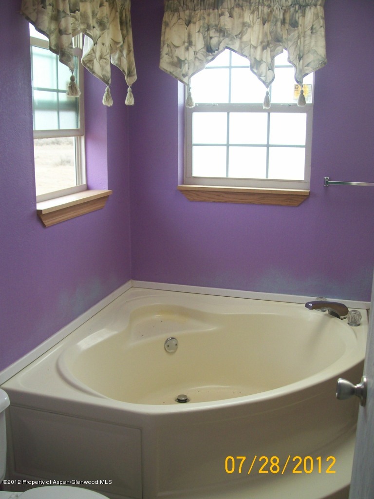 4325 V 2/10 Road De Beque, CO 81630 - Photo 8 of 33 000_0017