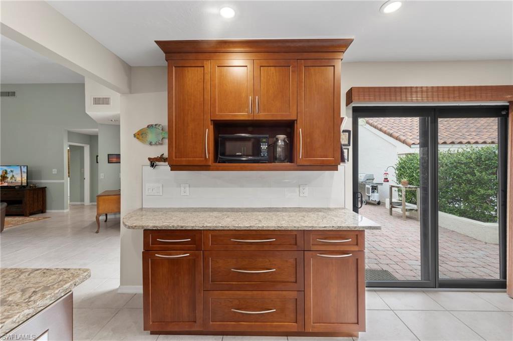 5120 Alpha Court Naples, FL 34105 - Photo 6 of 18