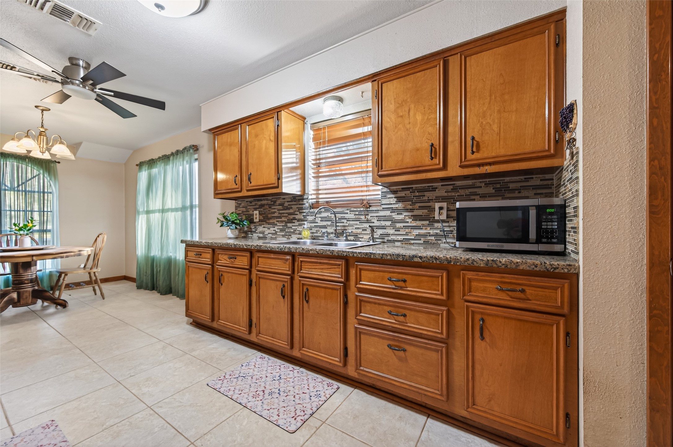 12016 Cloudt Road Needville, TX 77461 - Photo 20 of 47