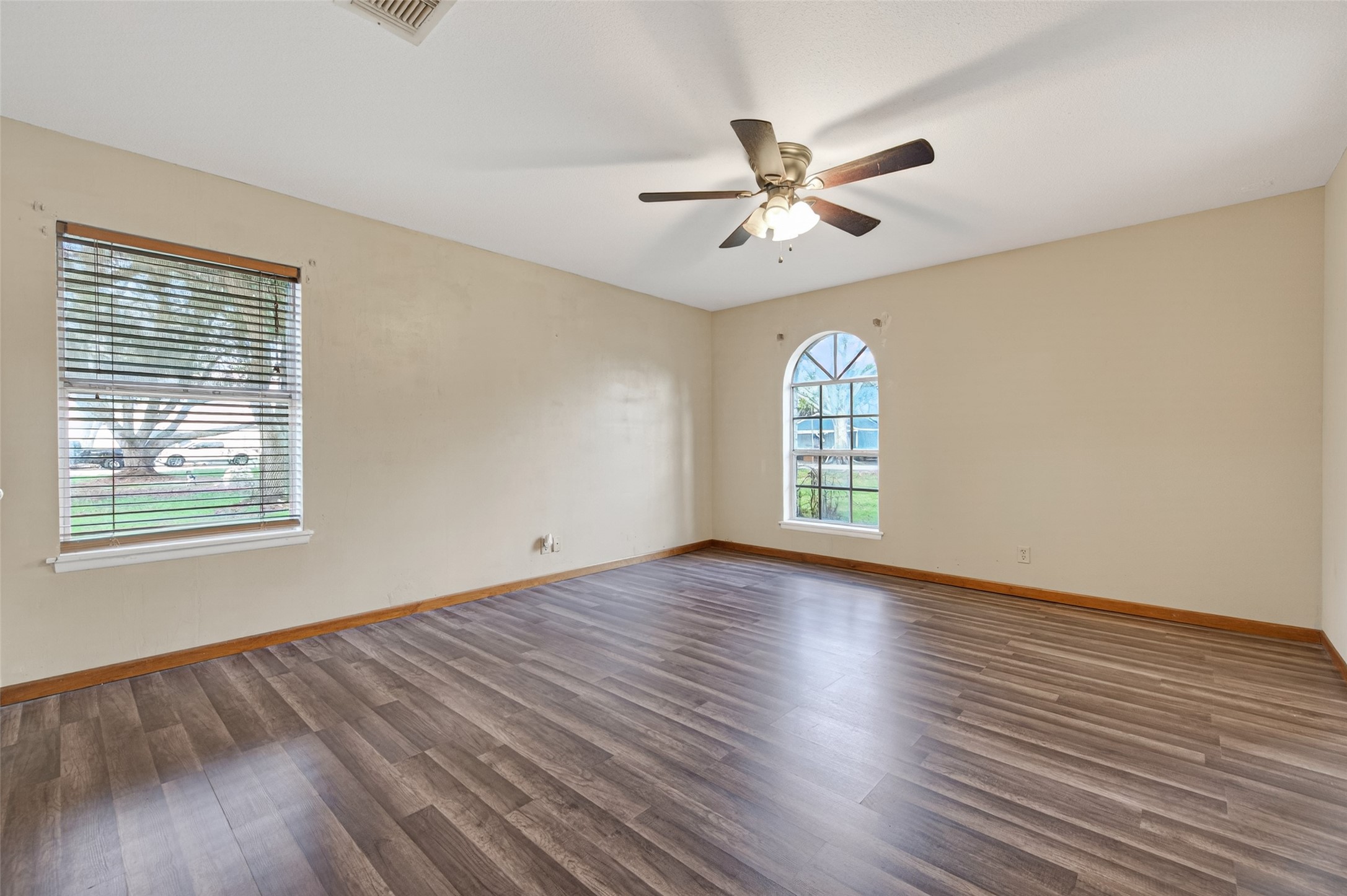 12016 Cloudt Road Needville, TX 77461 - Photo 29 of 47