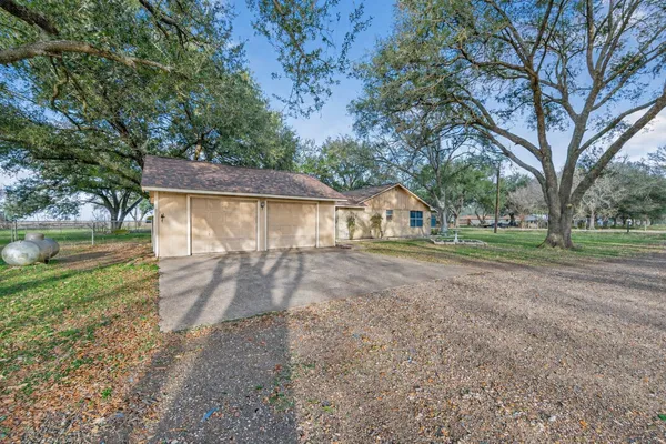 $349,000 | 12016 Cloudt Road, Needville, TX 77461