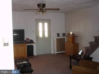 7168 Radbourne Road Upper Darby, PA 19082 - Photo 2 of 6