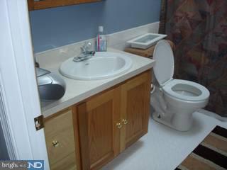 7168 Radbourne Road Upper Darby, PA 19082 - Photo 6 of 6