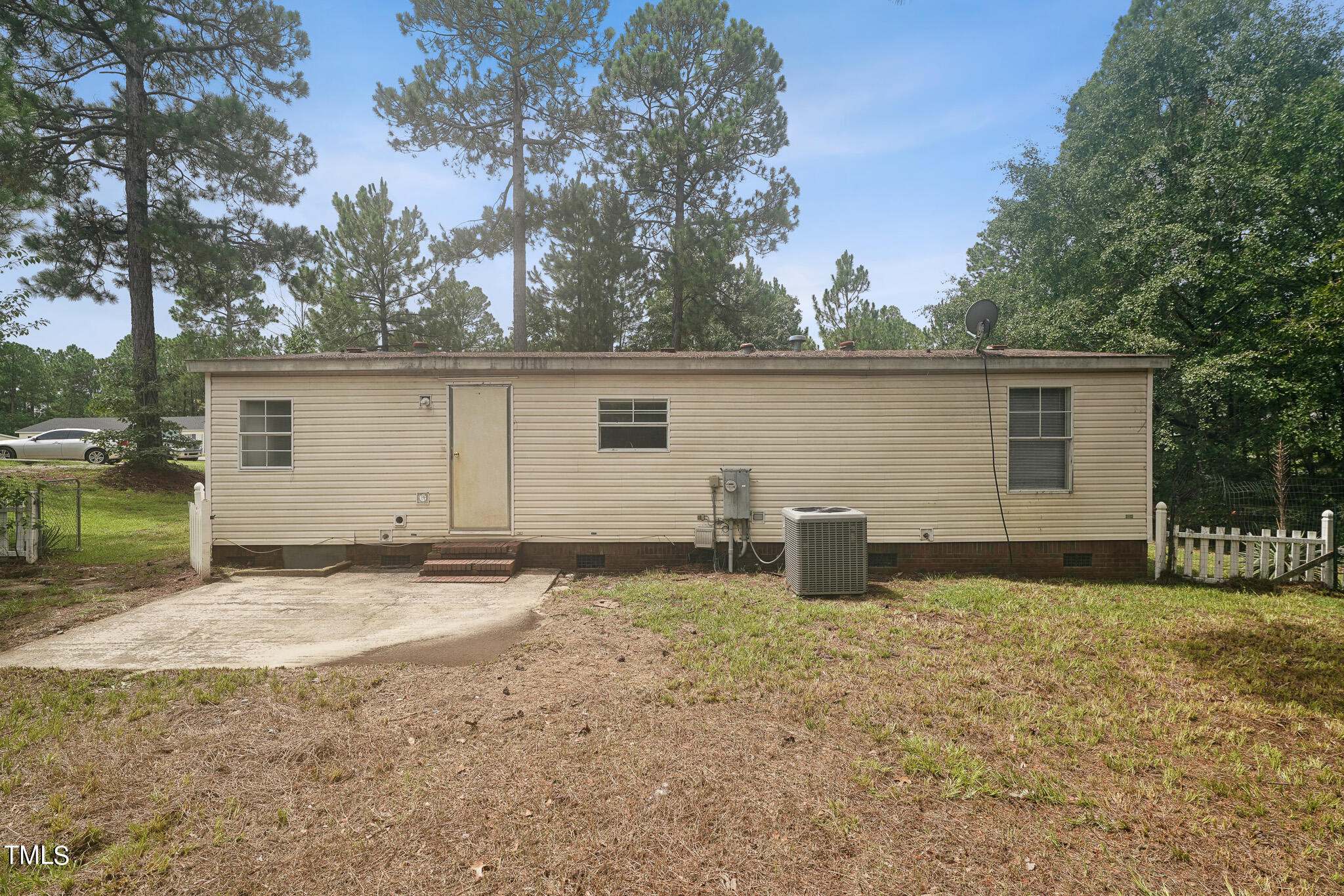 631 Winding Ridge Sanford, NC 27332 - Photo 18 of 20 DSC06788
