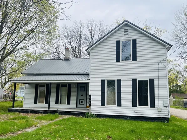 $124,900 | 210 South Division Avenue, Fremont, MI 49412