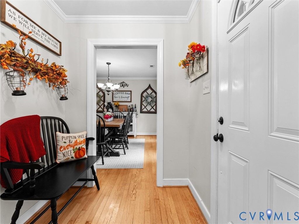 419 Walton Park Road Midlothian, VA 23114 - Photo 14 of 47 a living room with furniture and wooden floor