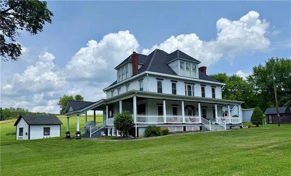 $349,900 | 1921 McIntyre Road, Shelocta, PA 15774
