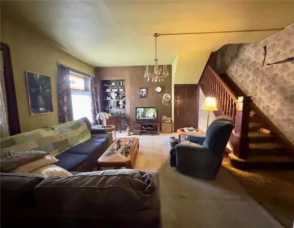$349,900 | 1921 McIntyre Road, Shelocta, PA 15774