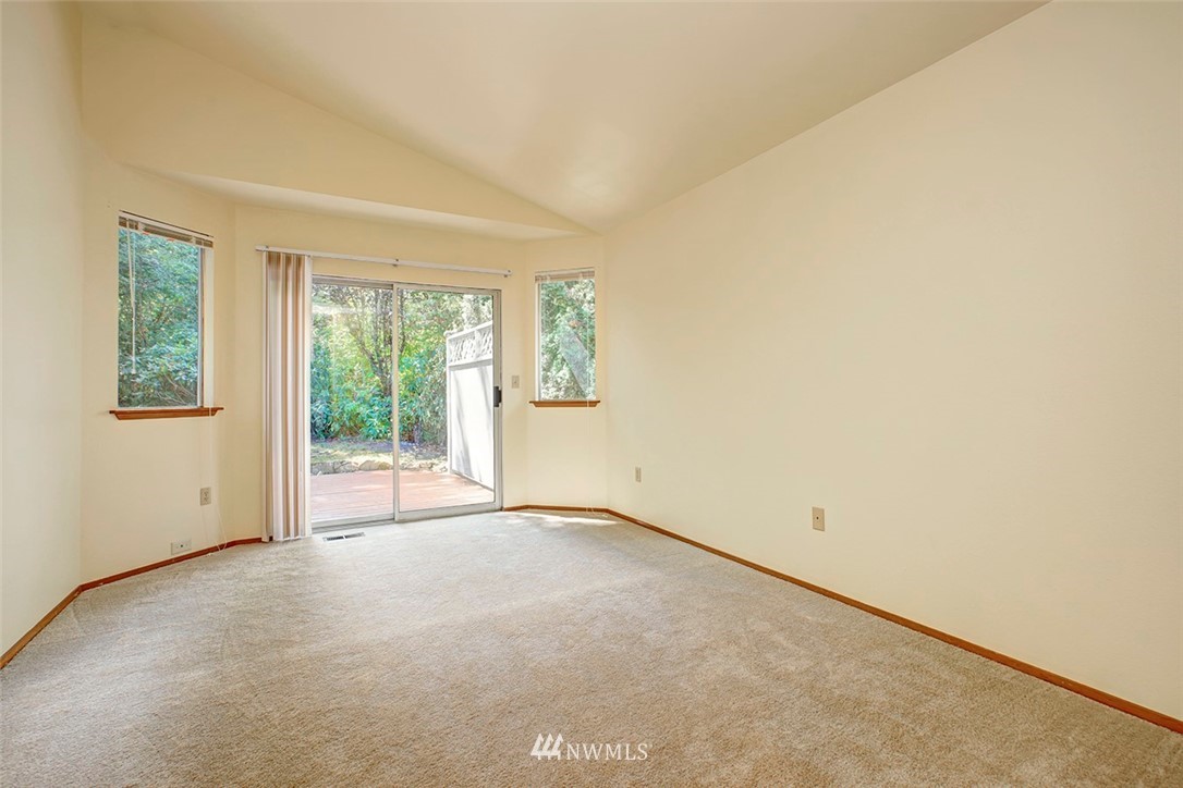 2127 Southeast 8th Drive Renton, WA 98057 - Photo 11 of 20 Gallery Image 11